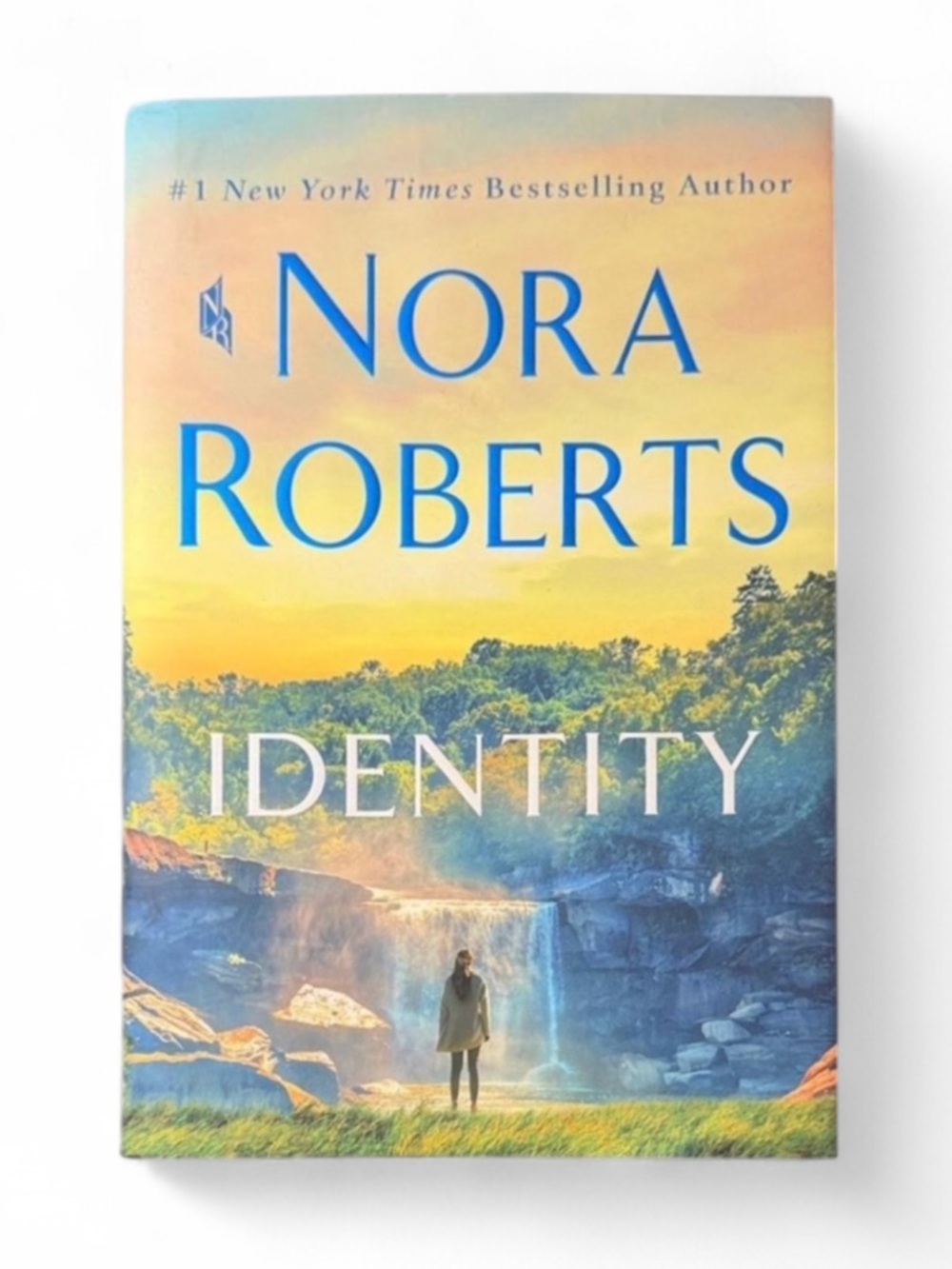 📚2 for $13📚HARDCOVER “Identity” by Nora Roberts